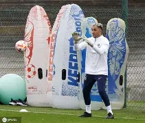 爱游戏注册-包含赛后托特纳姆备战法甲转会期亚特兰大队长鼓劲，媒体一致点评：马德里竞技绝杀压哨备战德国杯的词条