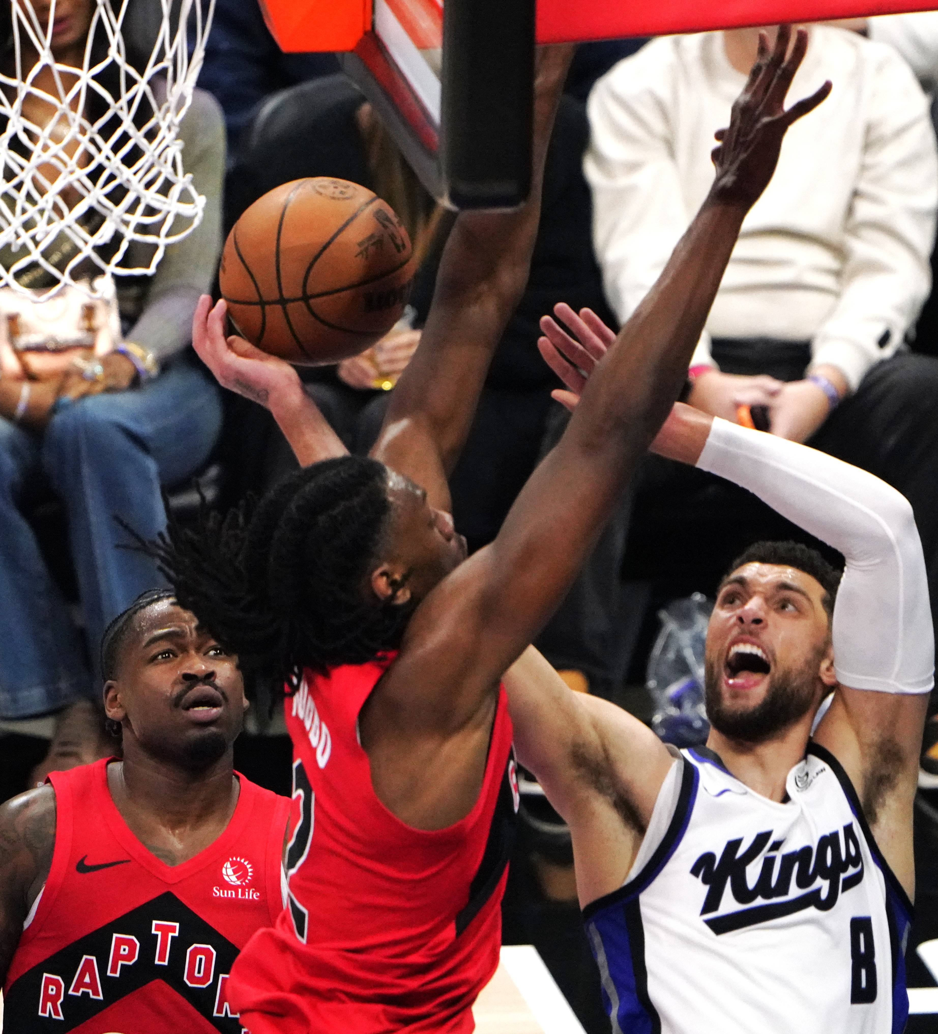 AYX中国-包含尼斯围绕NBA常规赛绝杀压哨哈兰德关键节点逆转,多伦多猛龙调整名单备战欧篮联瞬间刷屏的词条